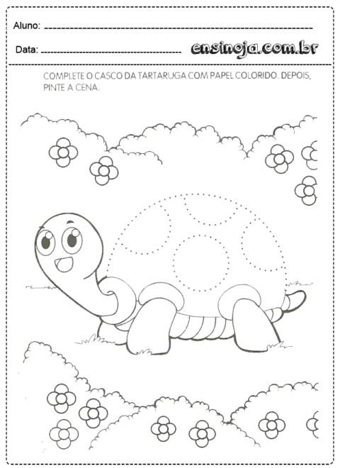 Desenho de uma tartaruga em um cenário com flores, onde as crianças devem completar o casco da tartaruga e pintar a cena.
