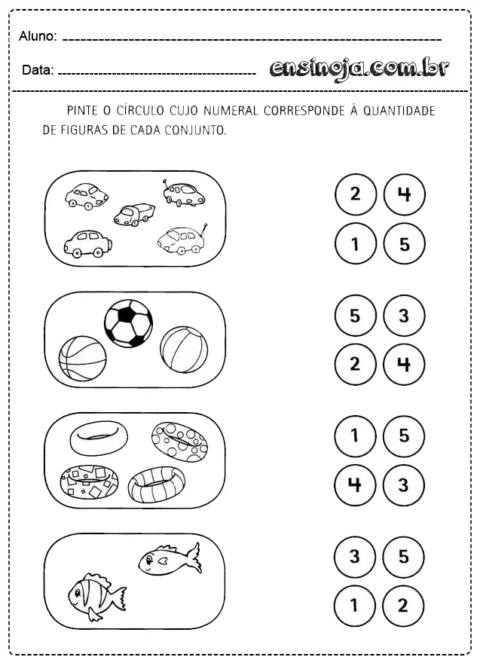 Atividade de contagem com figuras de carros, bolas e peixes.