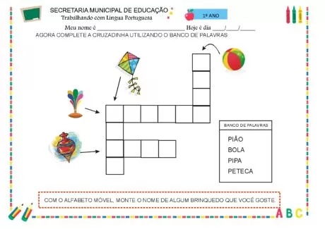 Atividade de cruzadinha com banco de palavras para crianças do 1º ano.