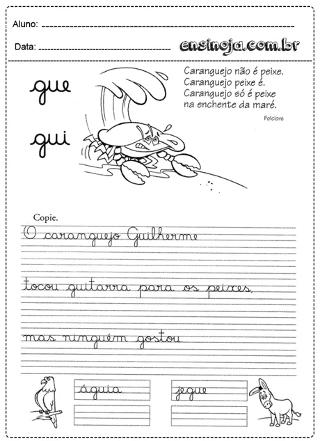 Atividade de escrita com um caranguejo e espaço para copiar um texto.