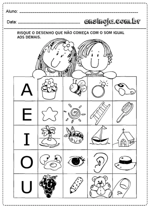Atividade de identificação de sons iniciais com desenhos e letras.