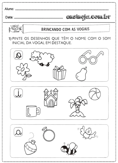 Atividade de educação infantil sobre vogais com desenhos para colorir.