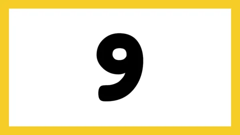 Número 9 em fundo amarelo